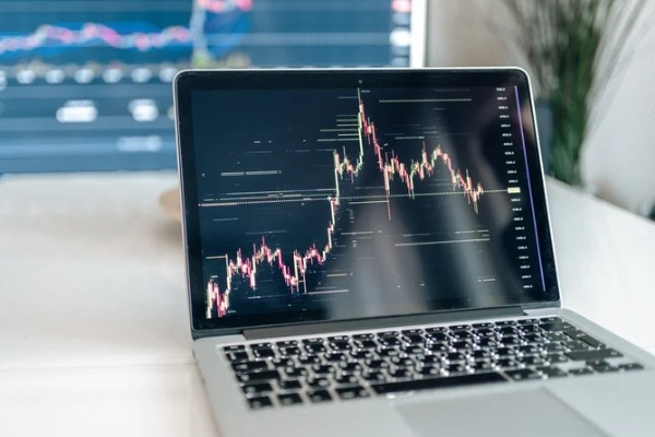 Data marts and analytics subsystem of the retail web platform